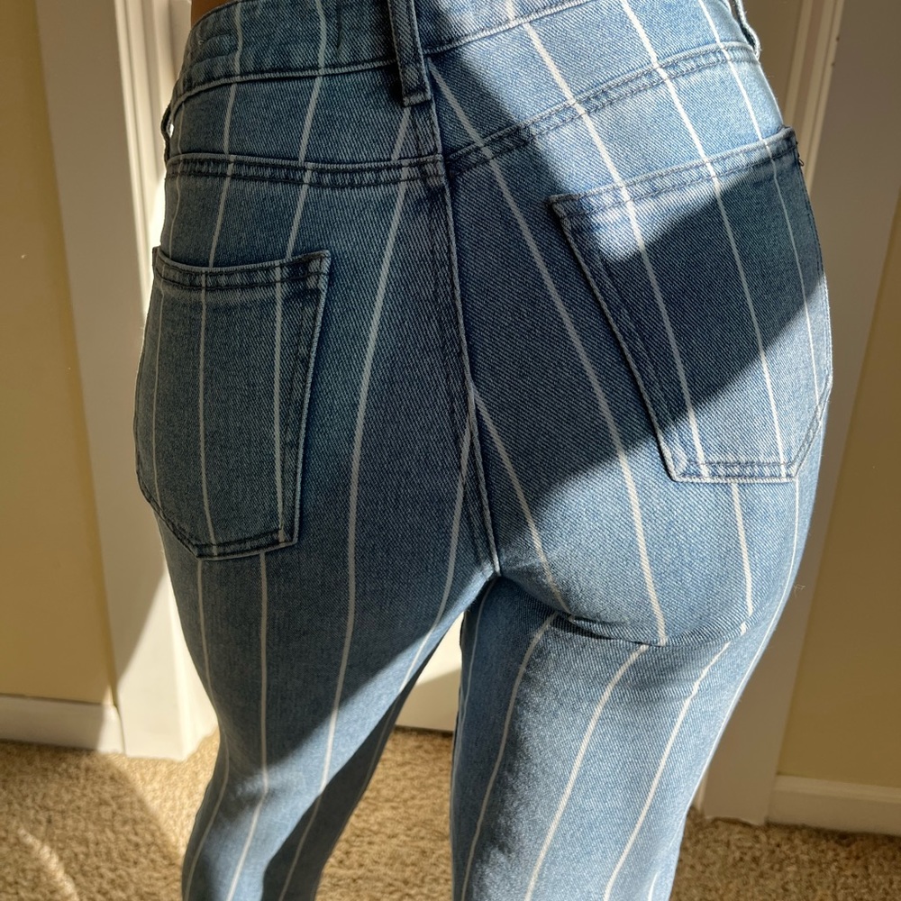High waisted jeans